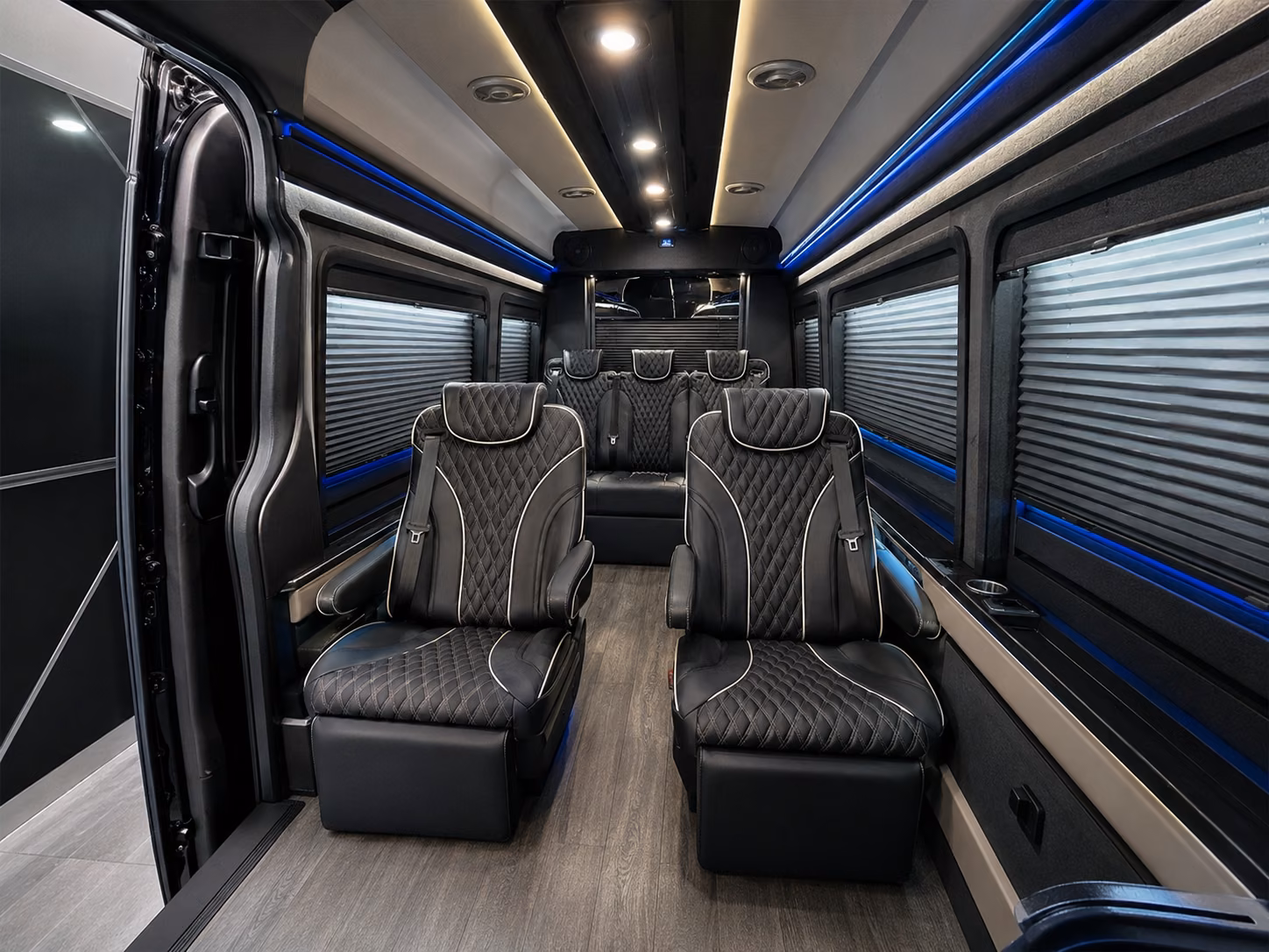 blog rent a bus to peoplesbank arena hero
