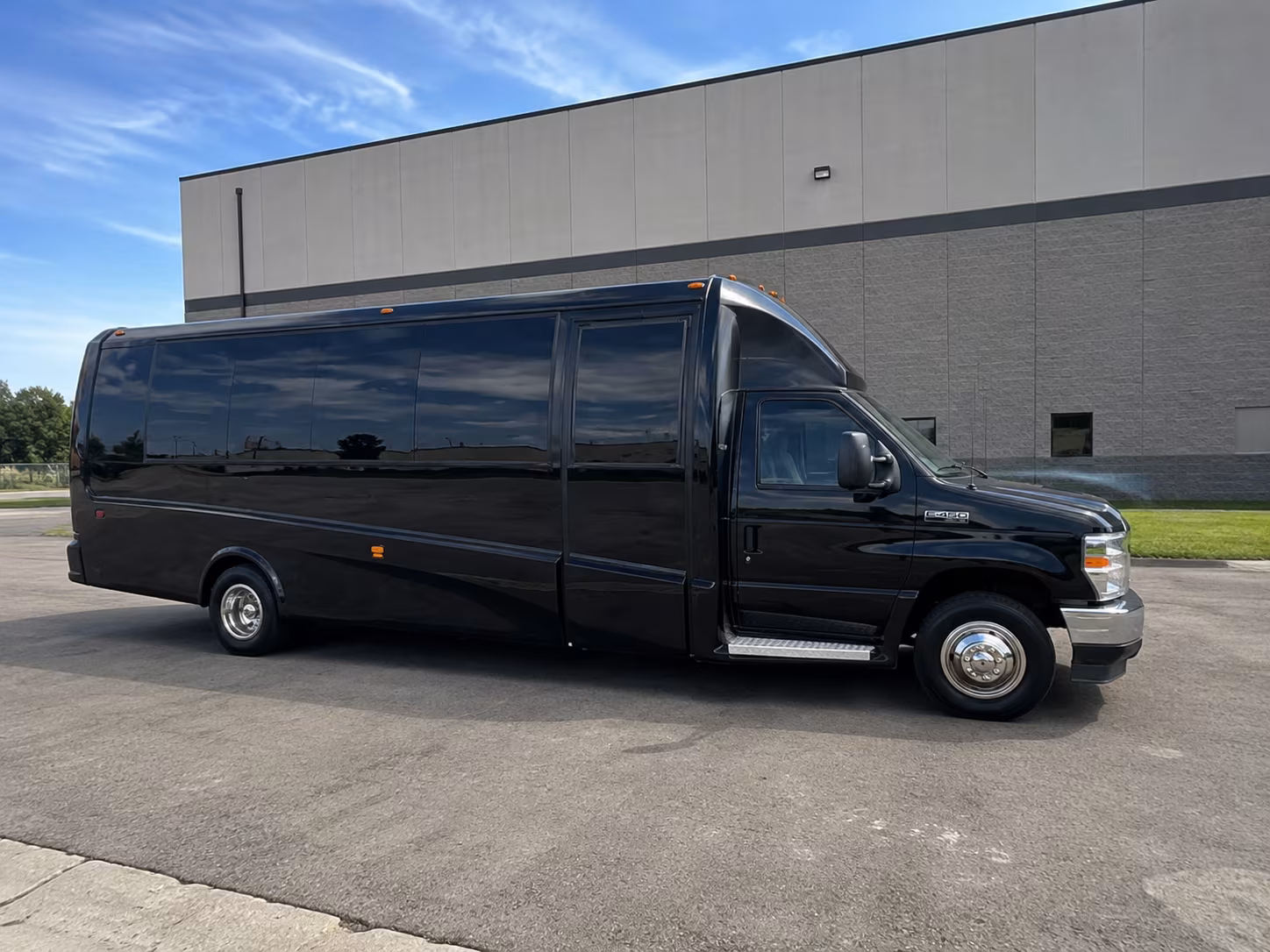 find the perfect transportation for your next wedding 5