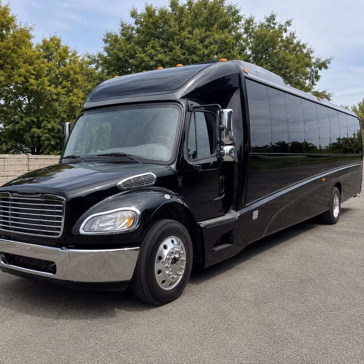 new britain 18 passenger minibus